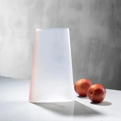 NUDE Pigmento Pitcher